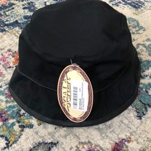 SCALA Women’s Rain Bucket Hat with Piping